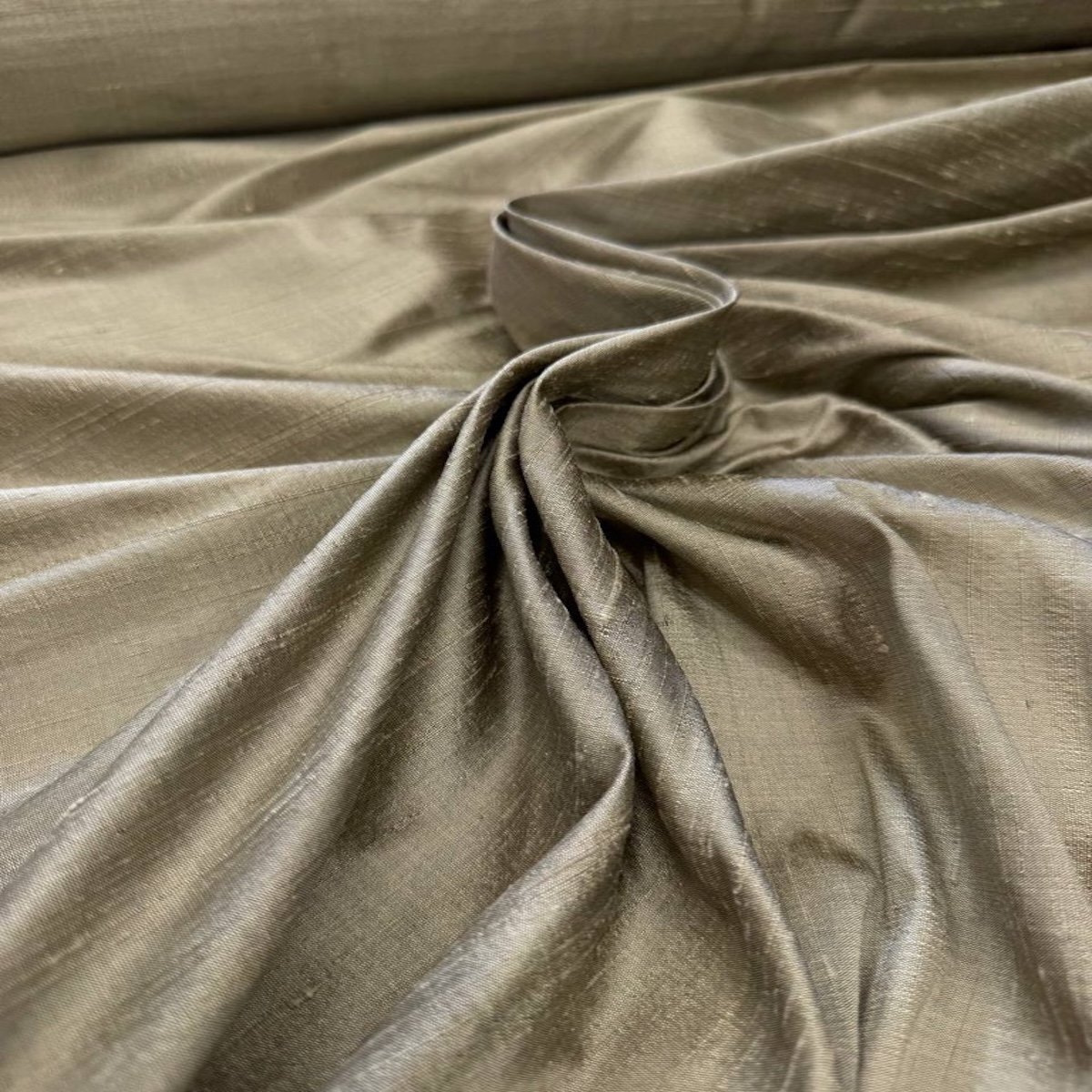 Shantung 100% šilkas Taupe - Image 2